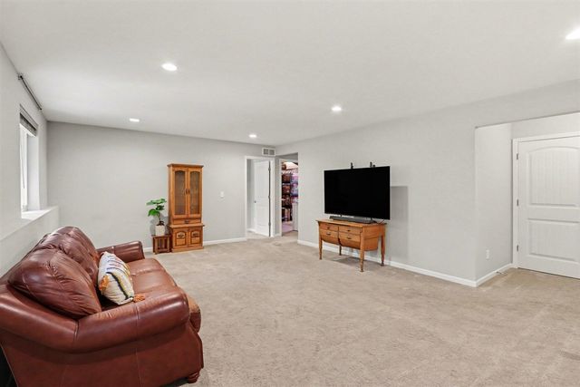 621 Oklahoma Drive, Three Rivers, MI 49093