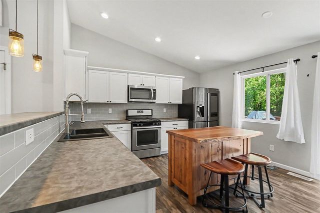 621 Oklahoma Drive, Three Rivers, MI 49093
