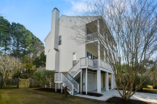 1415 Black River Drive, Mount Pleasant, SC 29466