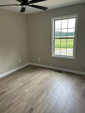 6518 Carter Rd, Westmoreland, TN 37186
