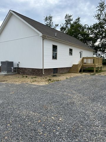 6518 Carter Rd, Westmoreland, TN 37186