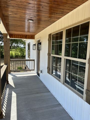 6518 Carter Rd, Westmoreland, TN 37186