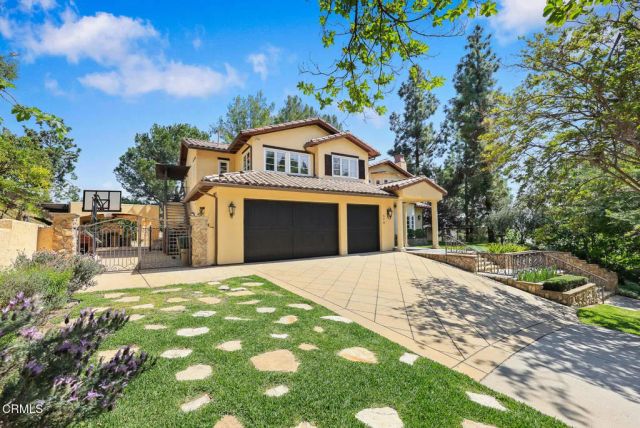 574 Camillo Road, Sierra Madre, CA 91024