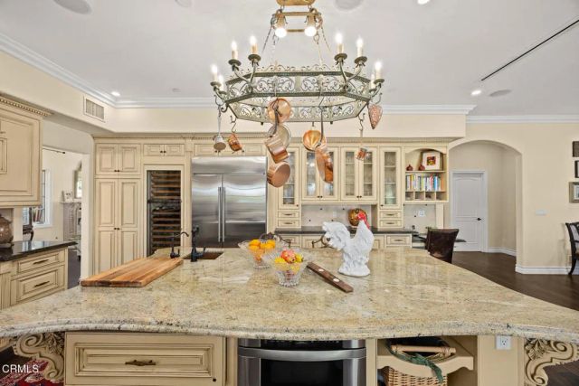 574 Camillo Road, Sierra Madre, CA 91024