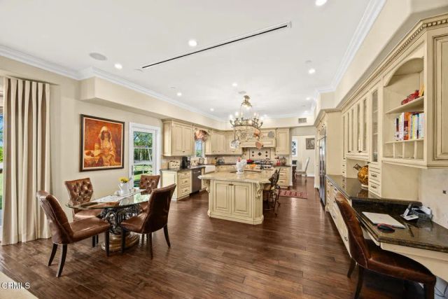 574 Camillo Road, Sierra Madre, CA 91024