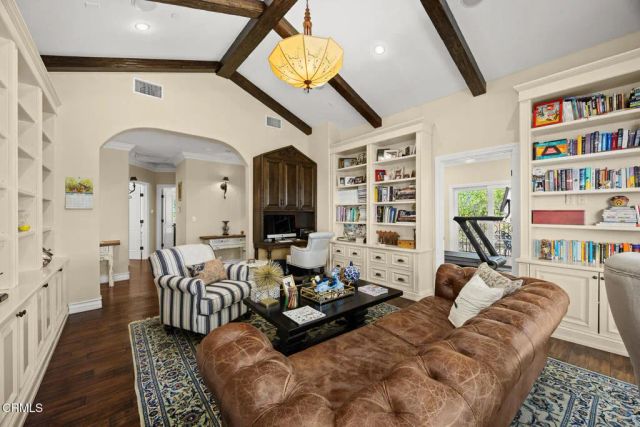 574 Camillo Road, Sierra Madre, CA 91024