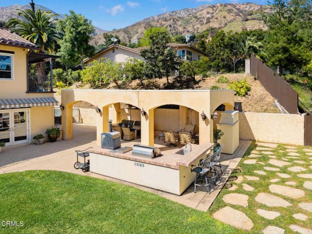 574 Camillo Road, Sierra Madre, CA 91024