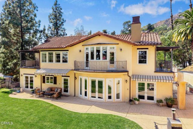 574 Camillo Road, Sierra Madre, CA 91024