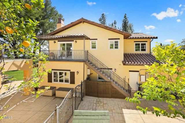 574 Camillo Road, Sierra Madre, CA 91024