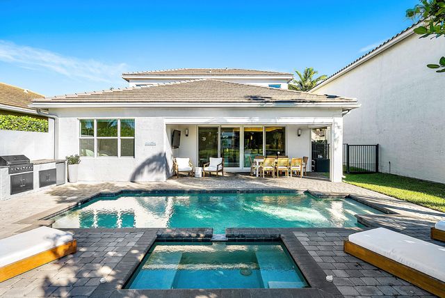 9734 Salty Bay Drive, Delray Beach, FL 33446