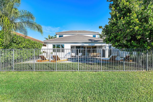 9734 Salty Bay Drive, Delray Beach, FL 33446