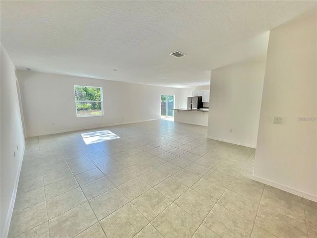 560 WALNUT AVENUE, Orange City, FL 32763
