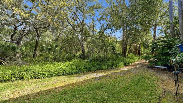 5605 KEY WEST PLACE 5605 B-01, Bradenton, FL 34203