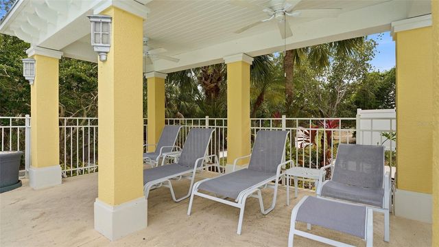 5605 KEY WEST PLACE 5605 B-01, Bradenton, FL 34203