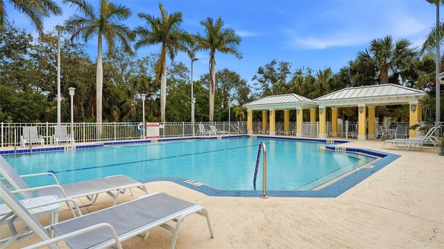 5605 KEY WEST PLACE 5605 B-01, Bradenton, FL 34203