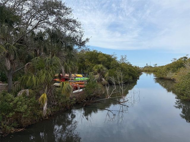 5605 KEY WEST PLACE 5605 B-01, Bradenton, FL 34203