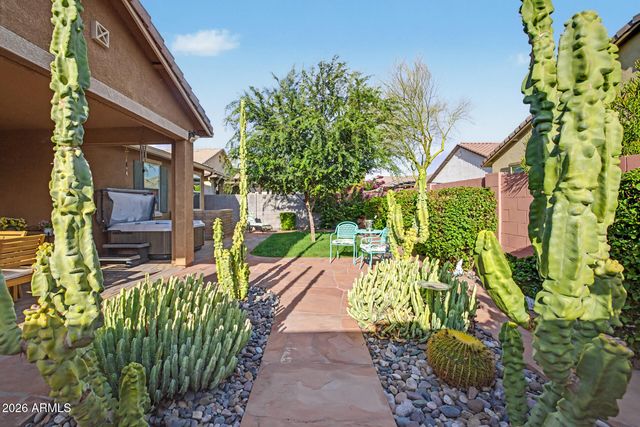 3925 E CONSTITUTION Drive, Gilbert, AZ 85296