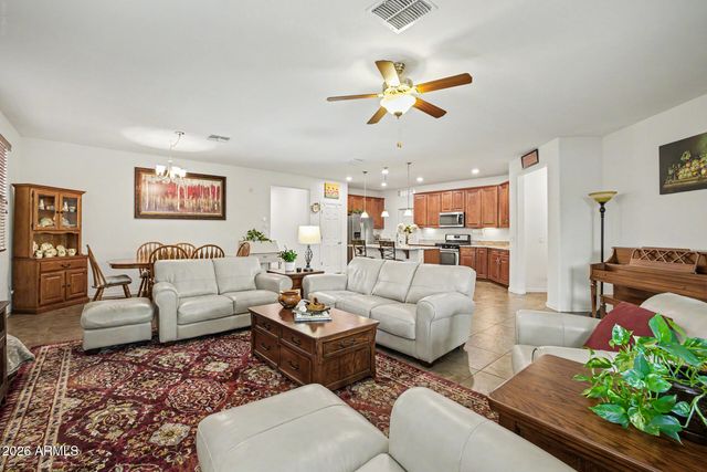 3925 E CONSTITUTION Drive, Gilbert, AZ 85296