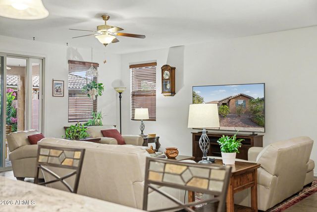 3925 E CONSTITUTION Drive, Gilbert, AZ 85296