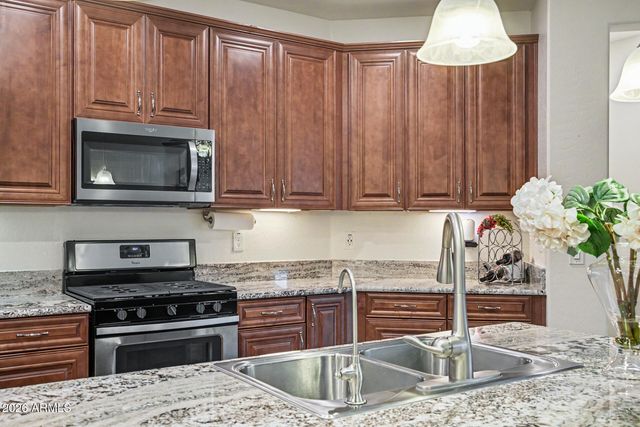 3925 E CONSTITUTION Drive, Gilbert, AZ 85296