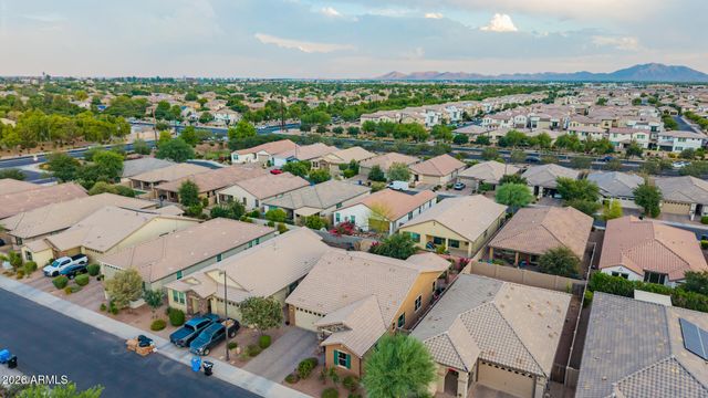3925 E CONSTITUTION Drive, Gilbert, AZ 85296