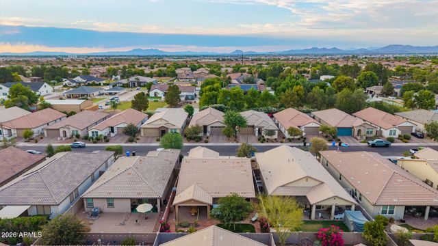 3925 E CONSTITUTION Drive, Gilbert, AZ 85296