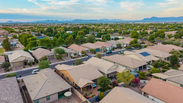 3925 E CONSTITUTION Drive, Gilbert, AZ 85296