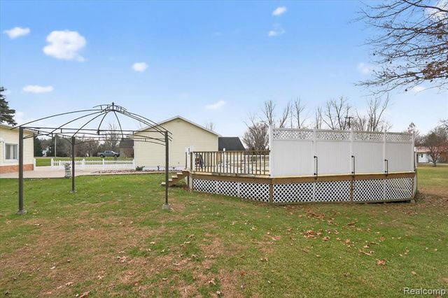 12995 Sweitzer Road, Carleton, MI 48117