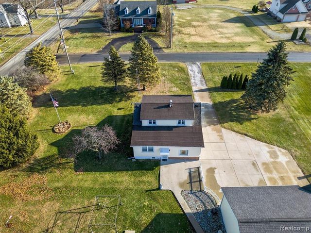 12995 Sweitzer Road, Carleton, MI 48117