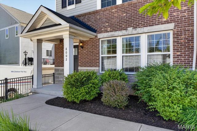 8002 Townes Way, St Louis, MO 63117