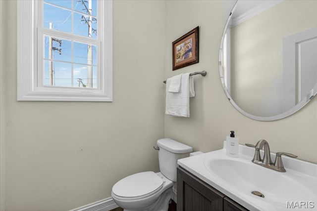 8002 Townes Way, St Louis, MO 63117