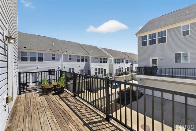 8002 Townes Way, St Louis, MO 63117