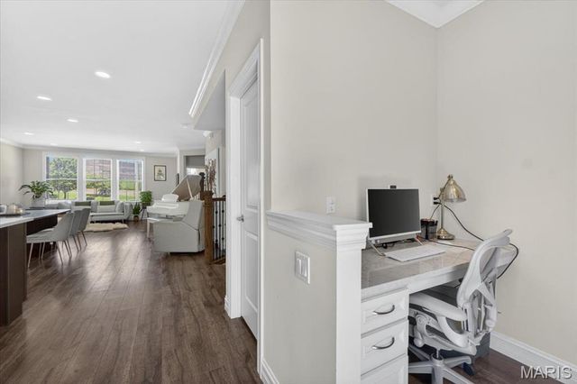 8002 Townes Way, St Louis, MO 63117
