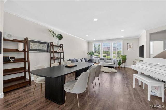 8002 Townes Way, St Louis, MO 63117