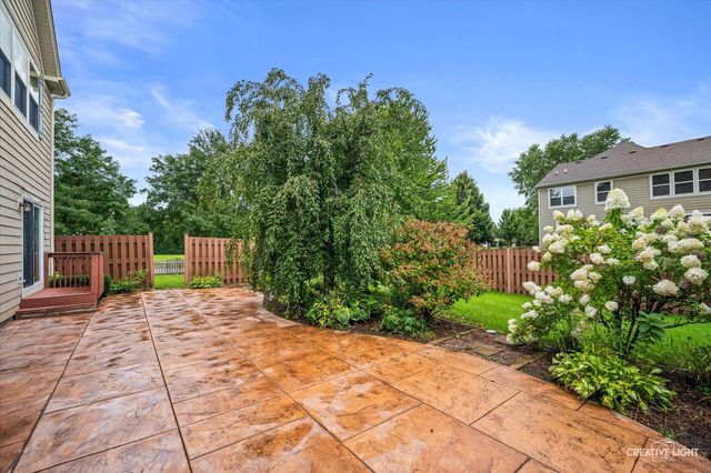2038 Padua Drive, Elgin, IL 60123