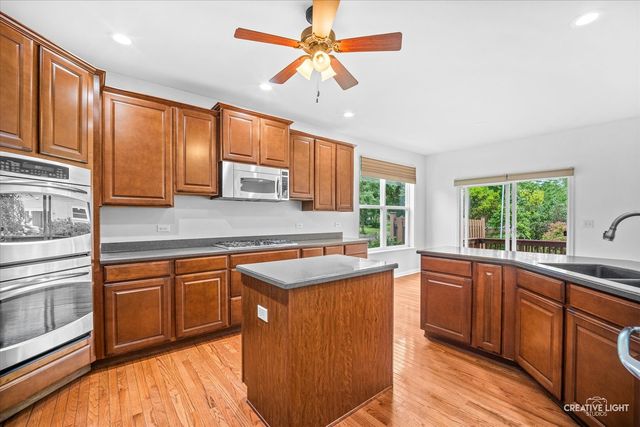 2038 Padua Drive, Elgin, IL 60123