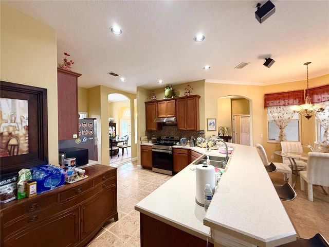 646 CEDAR FOREST CIRCLE, Orlando, FL 32828