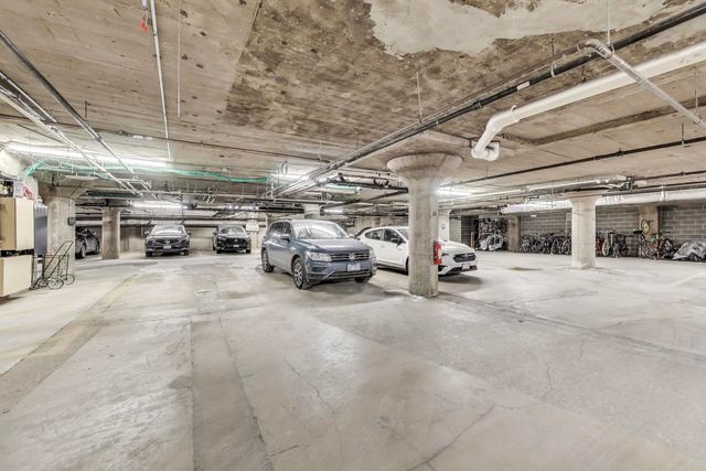 1000 W 15th Street 116, Chicago, IL 60608