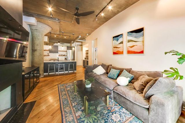 1000 W 15th Street 116, Chicago, IL 60608