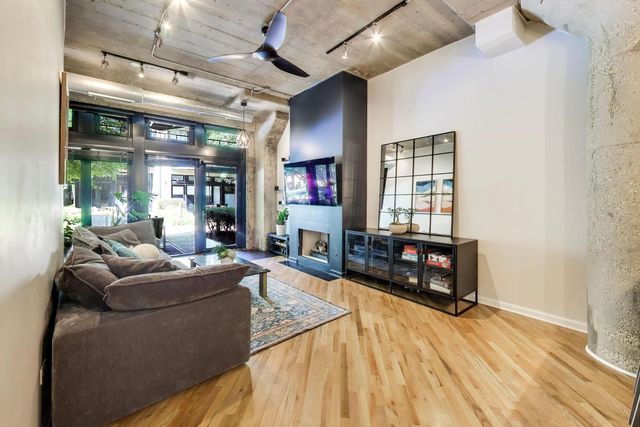1000 W 15th Street 116, Chicago, IL 60608