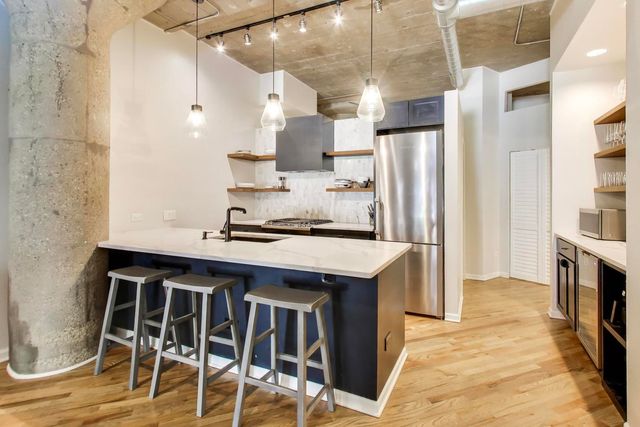 1000 W 15th Street 116, Chicago, IL 60608