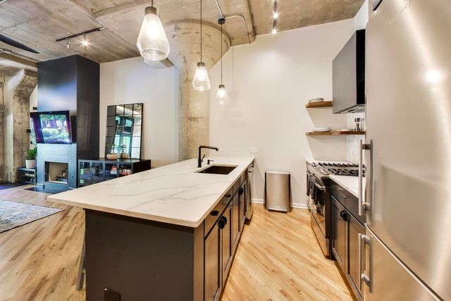 1000 W 15th Street 116, Chicago, IL 60608