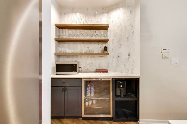 1000 W 15th Street 116, Chicago, IL 60608