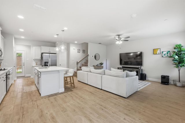 6132 Bursey Road, Watauga, TX 76148