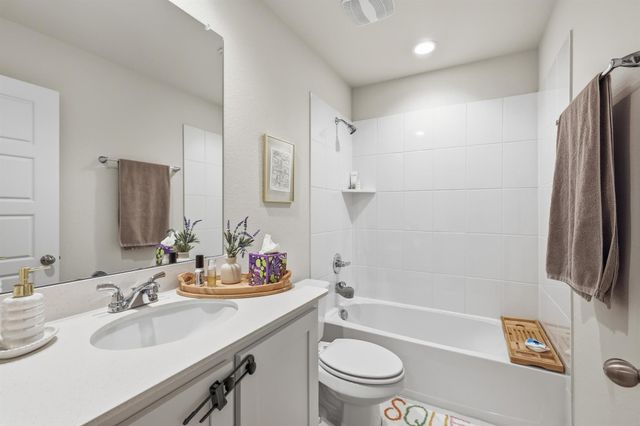 6132 Bursey Road, Watauga, TX 76148