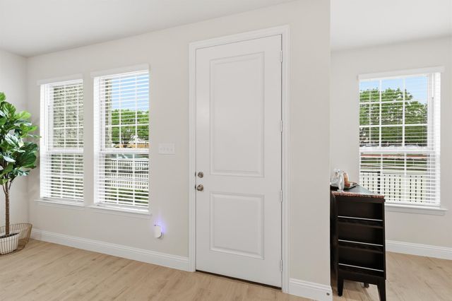 6132 Bursey Road, Watauga, TX 76148