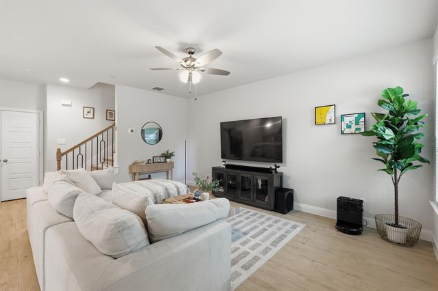 6132 Bursey Road, Watauga, TX 76148