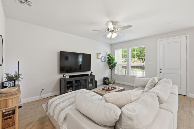 6132 Bursey Road, Watauga, TX 76148