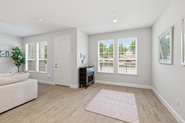 6132 Bursey Road, Watauga, TX 76148