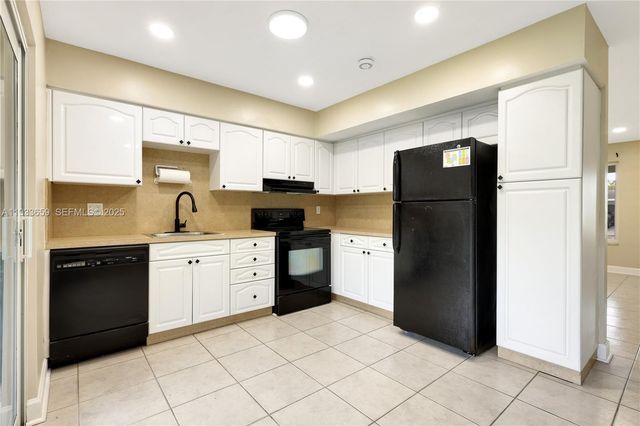 142 SW 53rd Ave, Plantation, FL 33317